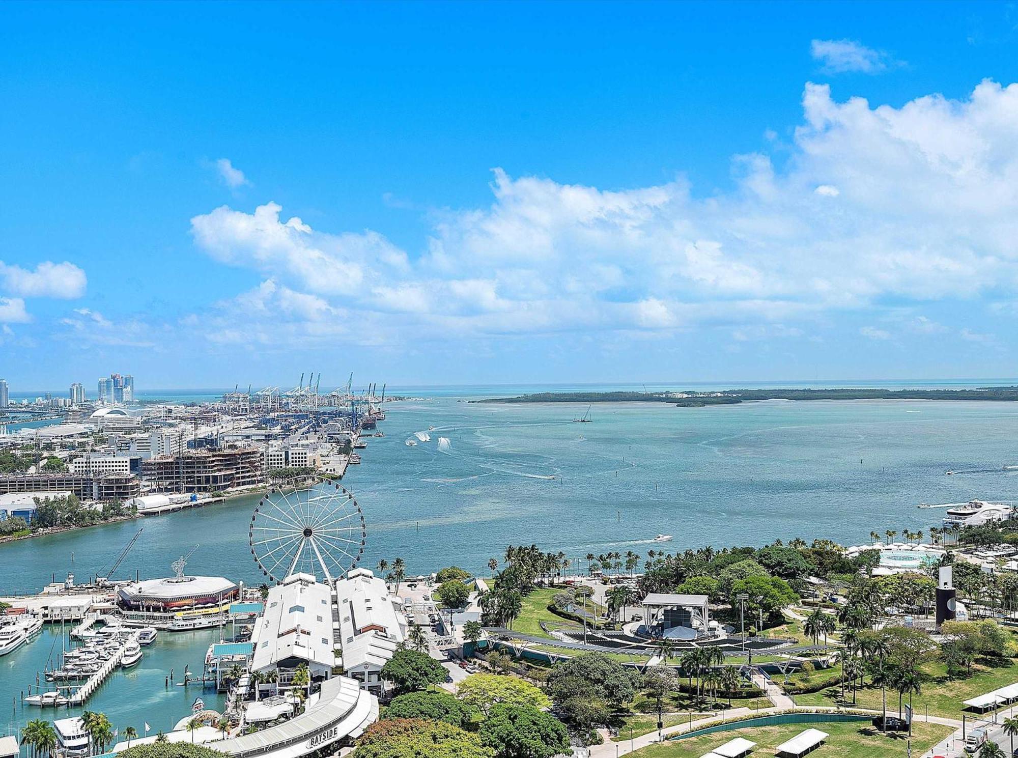 Mvr - Walk To Kaseya Bayside & Bayfront Park Apartment Miami